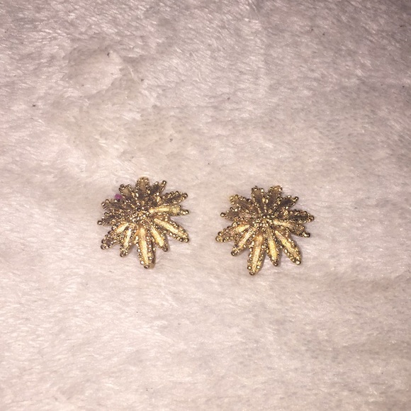 Avon Jewelry - {Vintage} Avon clip on earrings